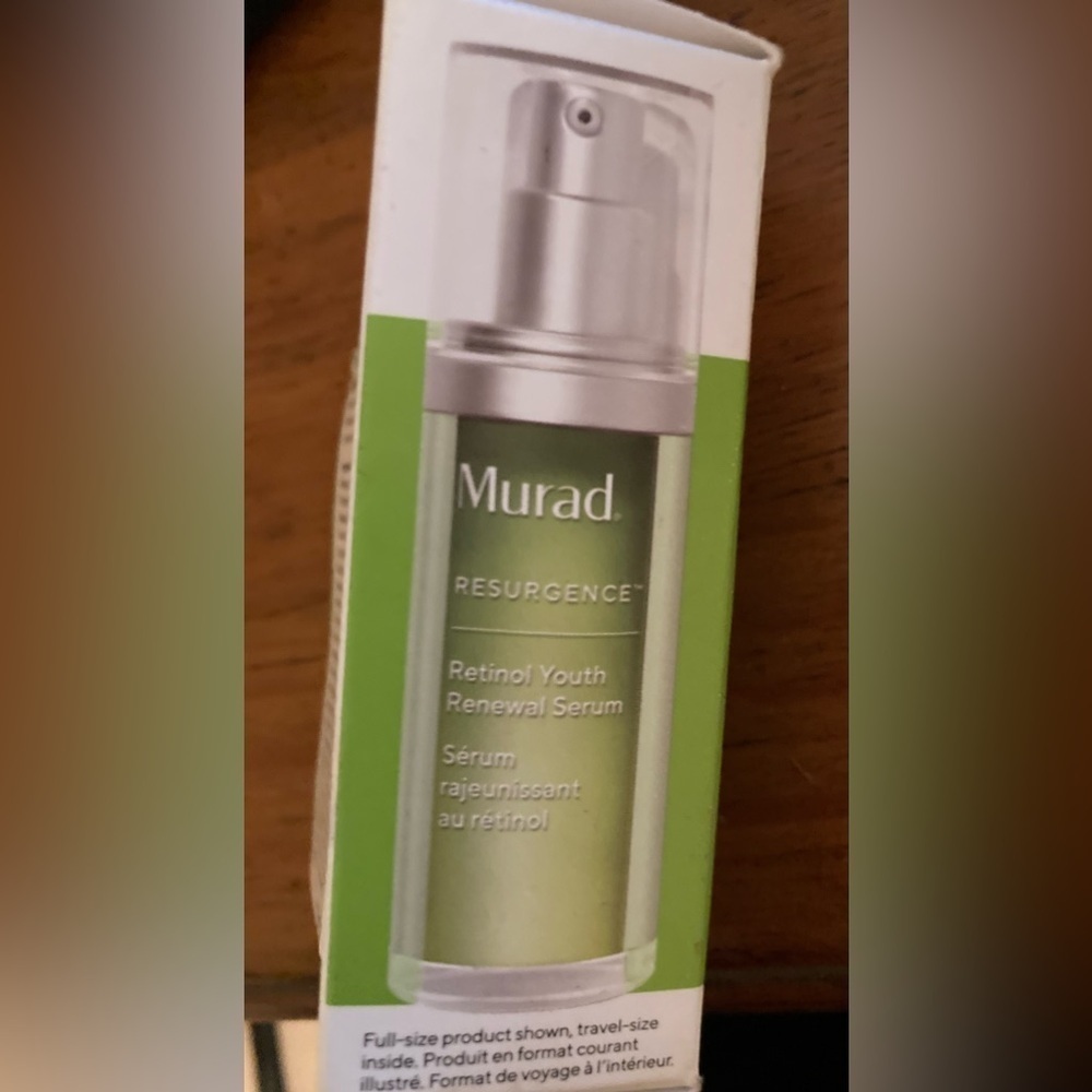 Murad Resurgence Retinol Youth Renewal Serum .33 oz New‎ in box.